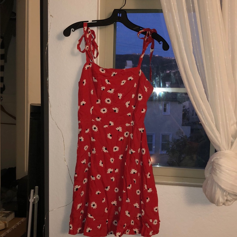 Daisy red mini dress